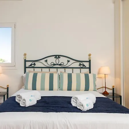 Apartament Banus - Playa Rocio Beachfront Residential *