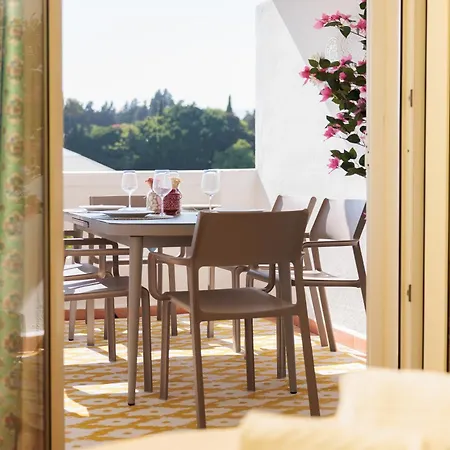 Apartman Banus - Playa Rocio Beachfront Residential