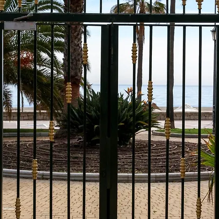 Apartman Banus - Playa Rocio Beachfront Residential Marbella