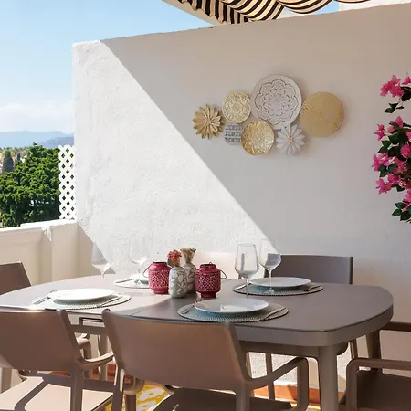 Апартаменты Banus - Playa Rocio Beachfront Residential Марбелья