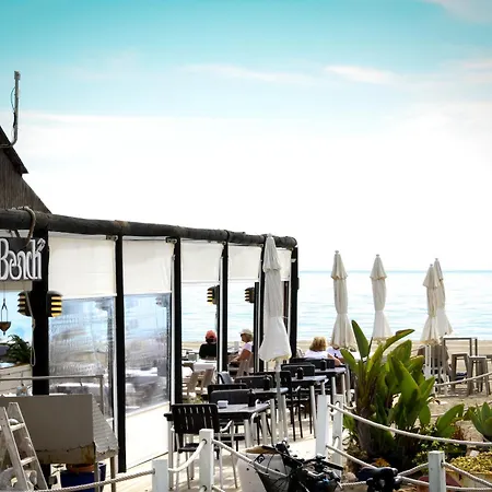 Banus - Banus - Playa Rocio Beachfront - Premium 3br - 2ba - Direct Access - Large Pool & Solarium - Just 3 Min Walk To Puerto Banus - 5 Min Walk To El Corte Ing Luxury Shopping - Ideal For Families