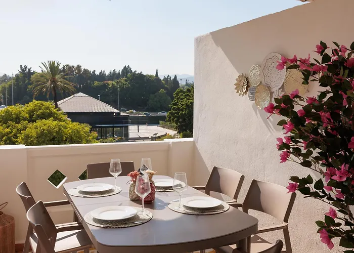 شقة Banus - Playa Rocio Beachfront Residential *