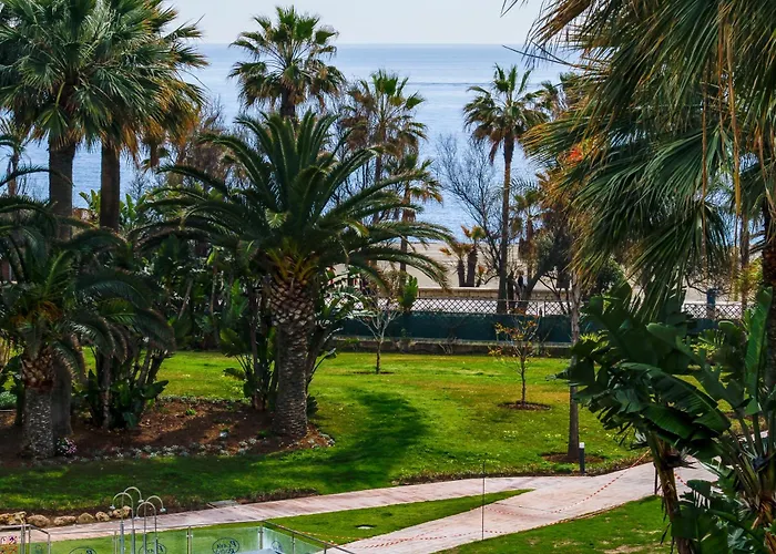 Apartmán Banus - Playa Rocio Beachfront Residential *