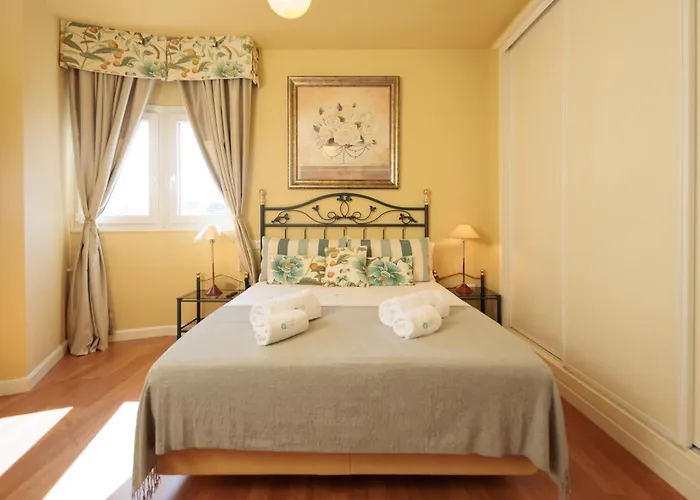 شقة Banus - Playa Rocio Beachfront Residential