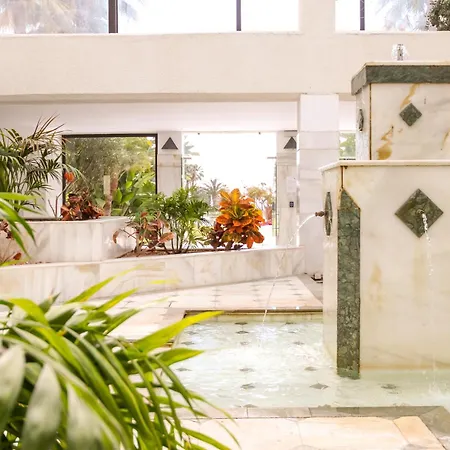 Banus - Playa Rocio Beachfront Residential Daire Marbella